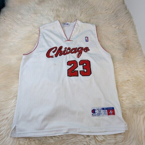 Michael Jordan #23 Chicago Bulls White Jersey Champion NBA Authentics Size 52 - Picture 2 of 14